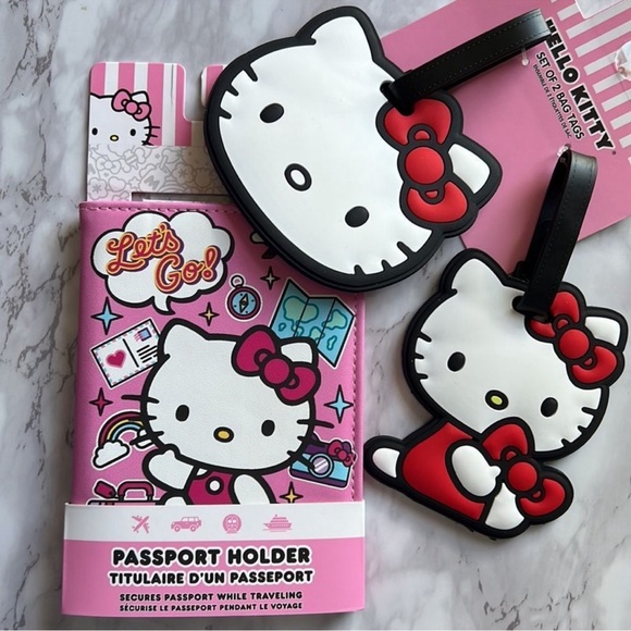 Sanrio Hello Kitty Passport Holder and Hello Kitty luggage tag set - Picture 2 of 7